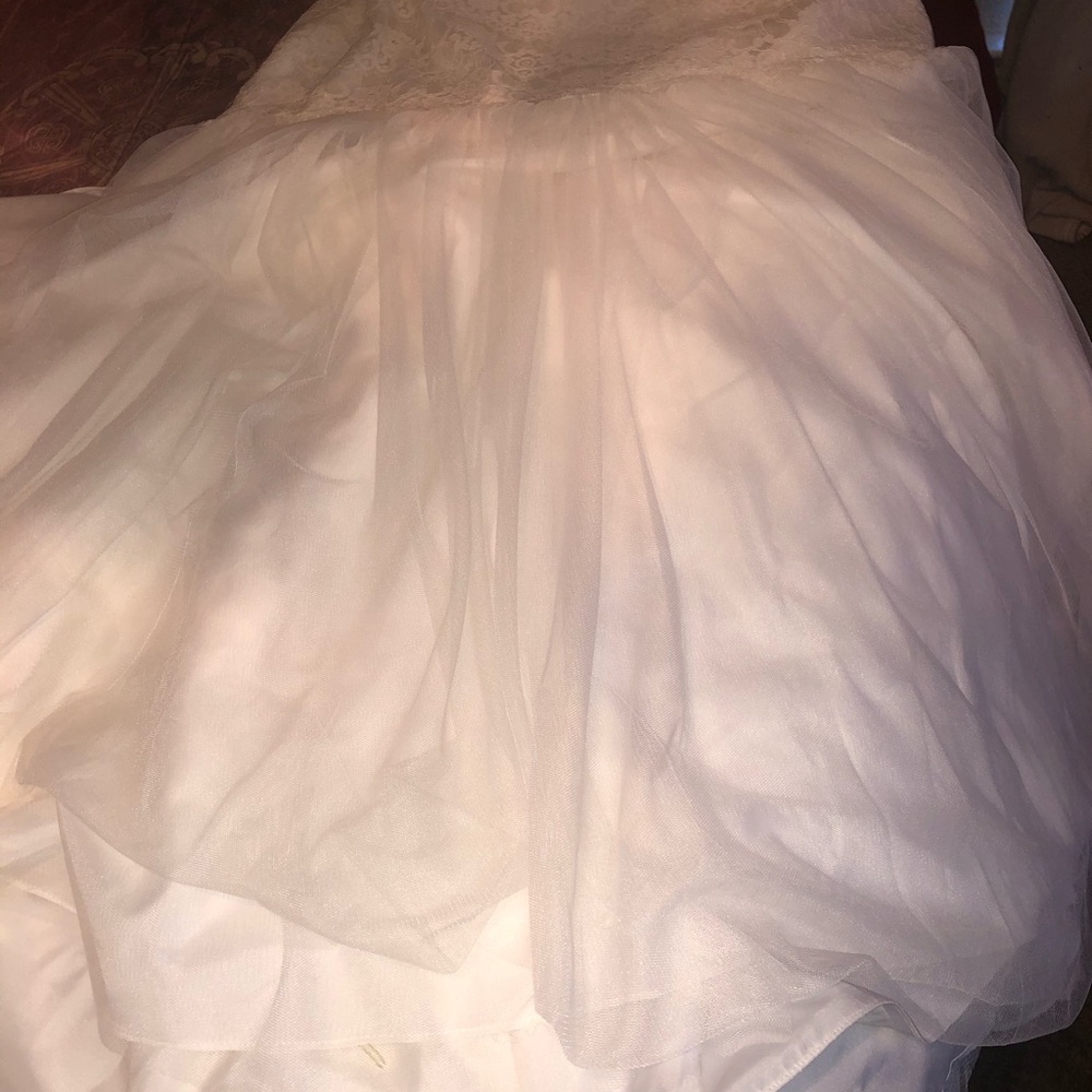 Wedding dress - Picture 6 of 7